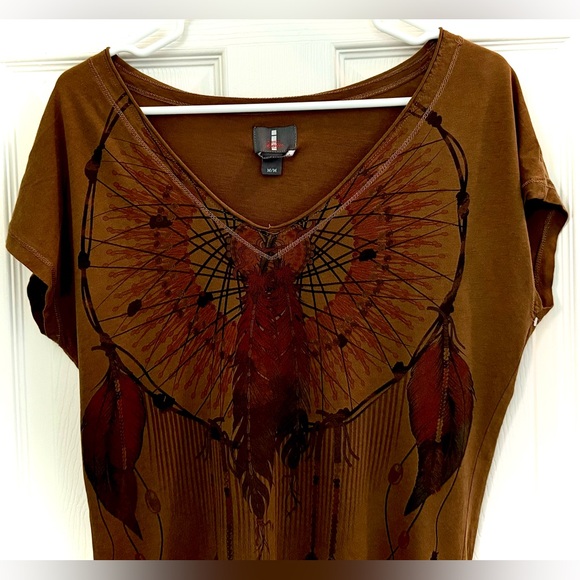 Brown Dreamcatcher Graphic Tee - Picture 13 of 16